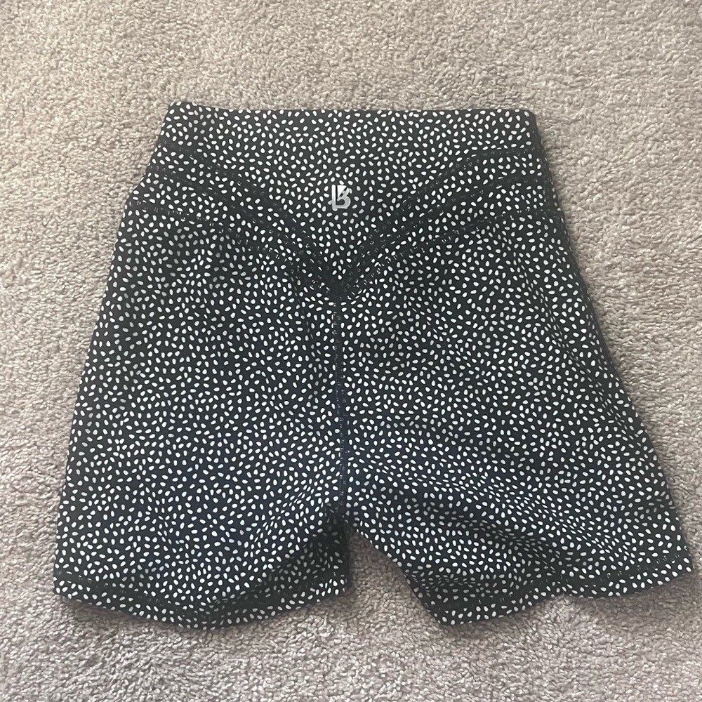 Buffbunny Workout shorts 4” inseam. Small.